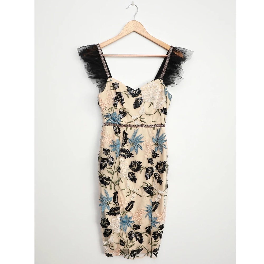 Show Stopper Cream Embroidered body on dress